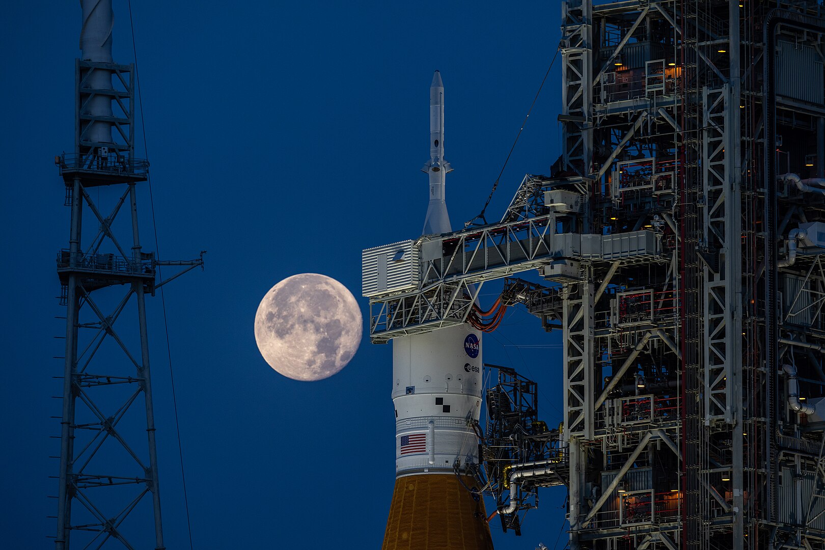 The Cislunar Competition
