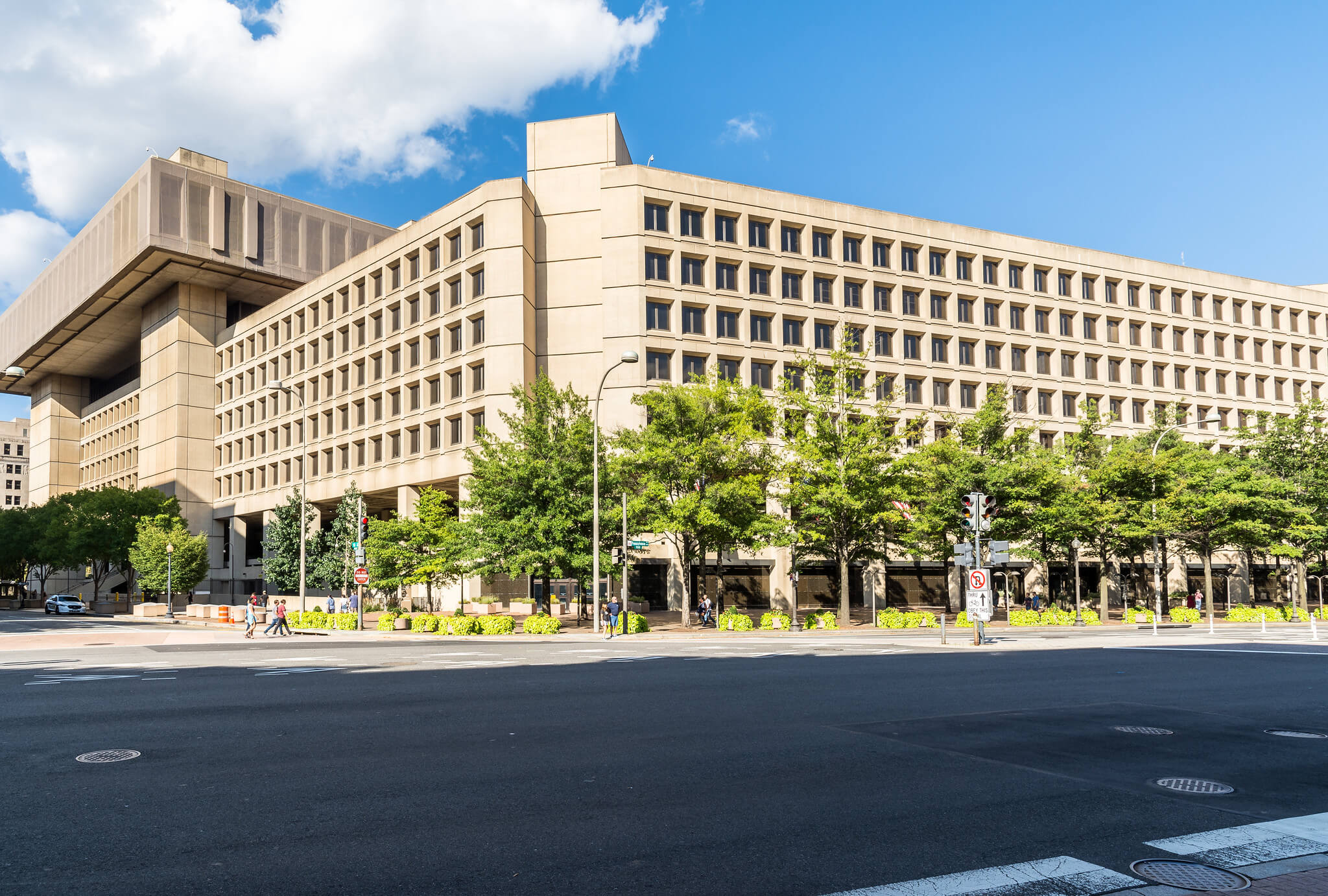 A view of the Federal Bureau of Investigation, which works to curb cyber cyberthreats.
