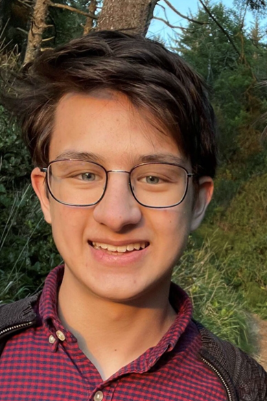Ellis  Chen